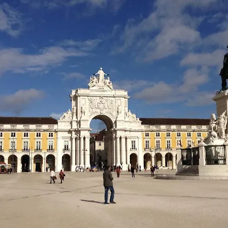 Bairrus Lisbon Apartments - Cathedral-2
